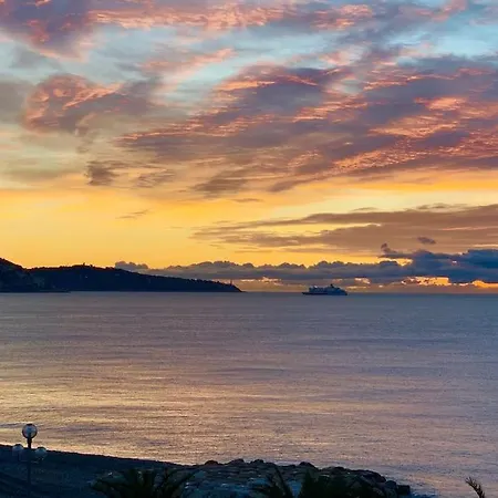 La Vague Bleue Apartament *