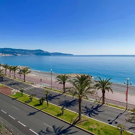 La Vague Bleue Apartment *