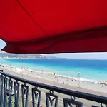 Апартаменты La Vague Bleue *